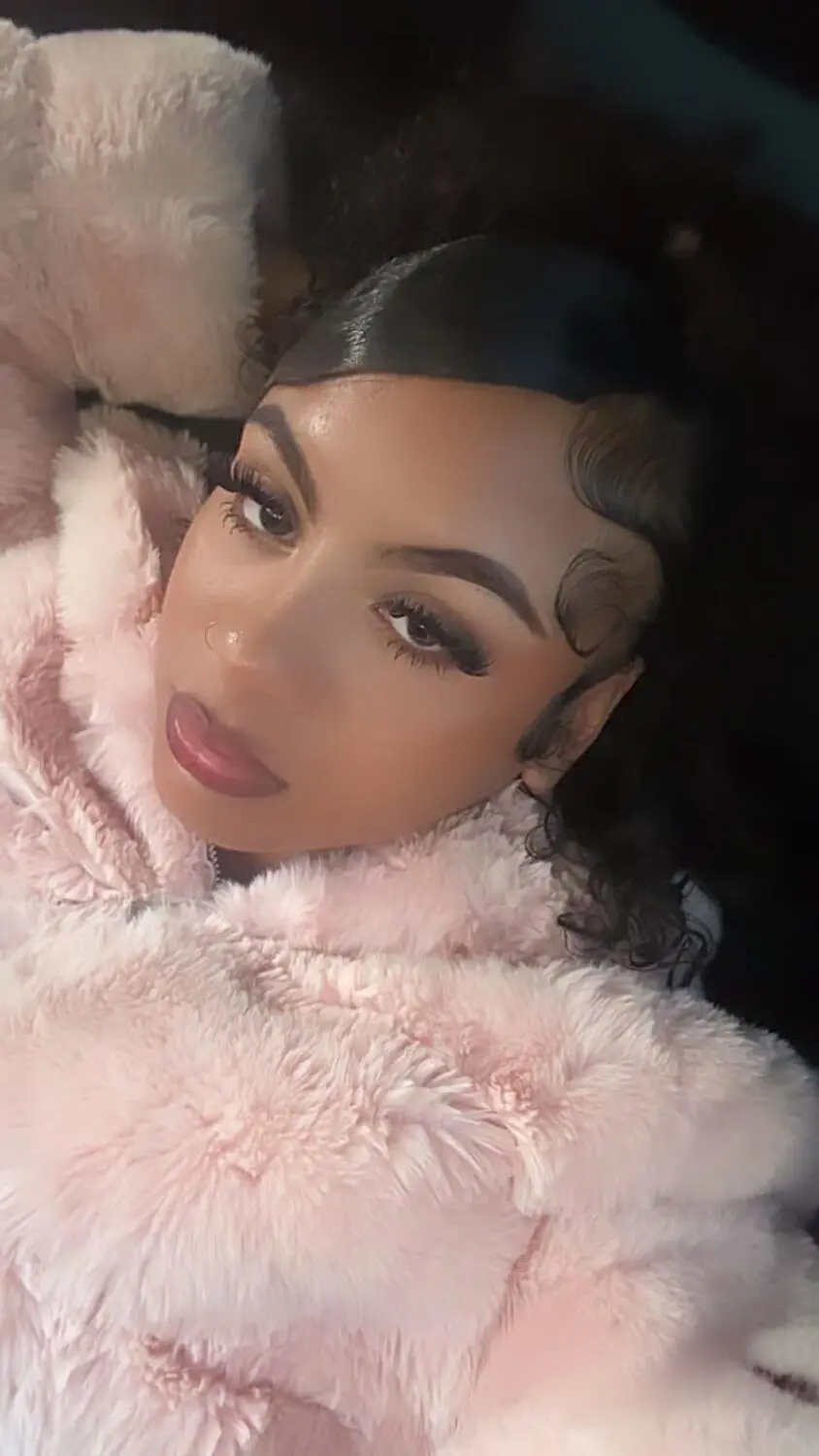 Story by Loyalty ️